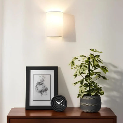 Lampada da parete in lino