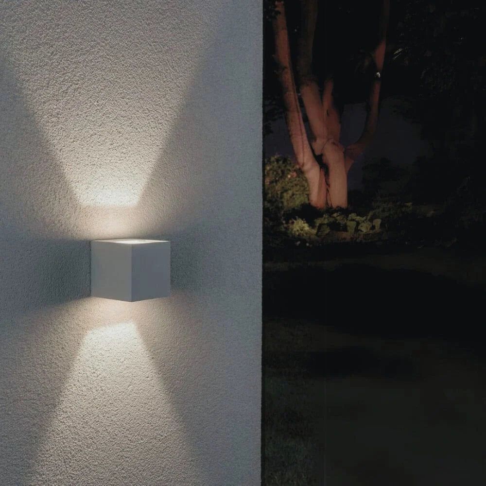 Adjustable Wall Light