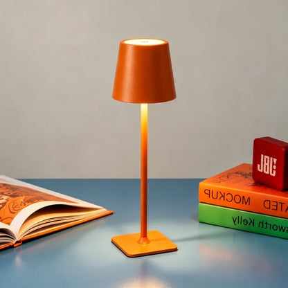 Candeeiro de mesa alto com intensidade regulável