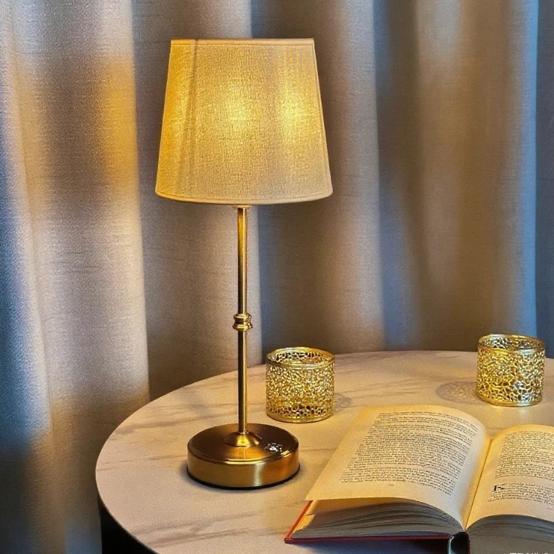 GoldenEase™ Επιτραπέζιο φωτιστικό