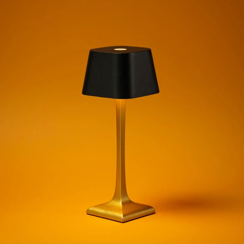 Eleganza™ Επιτραπέζιο φωτιστικό