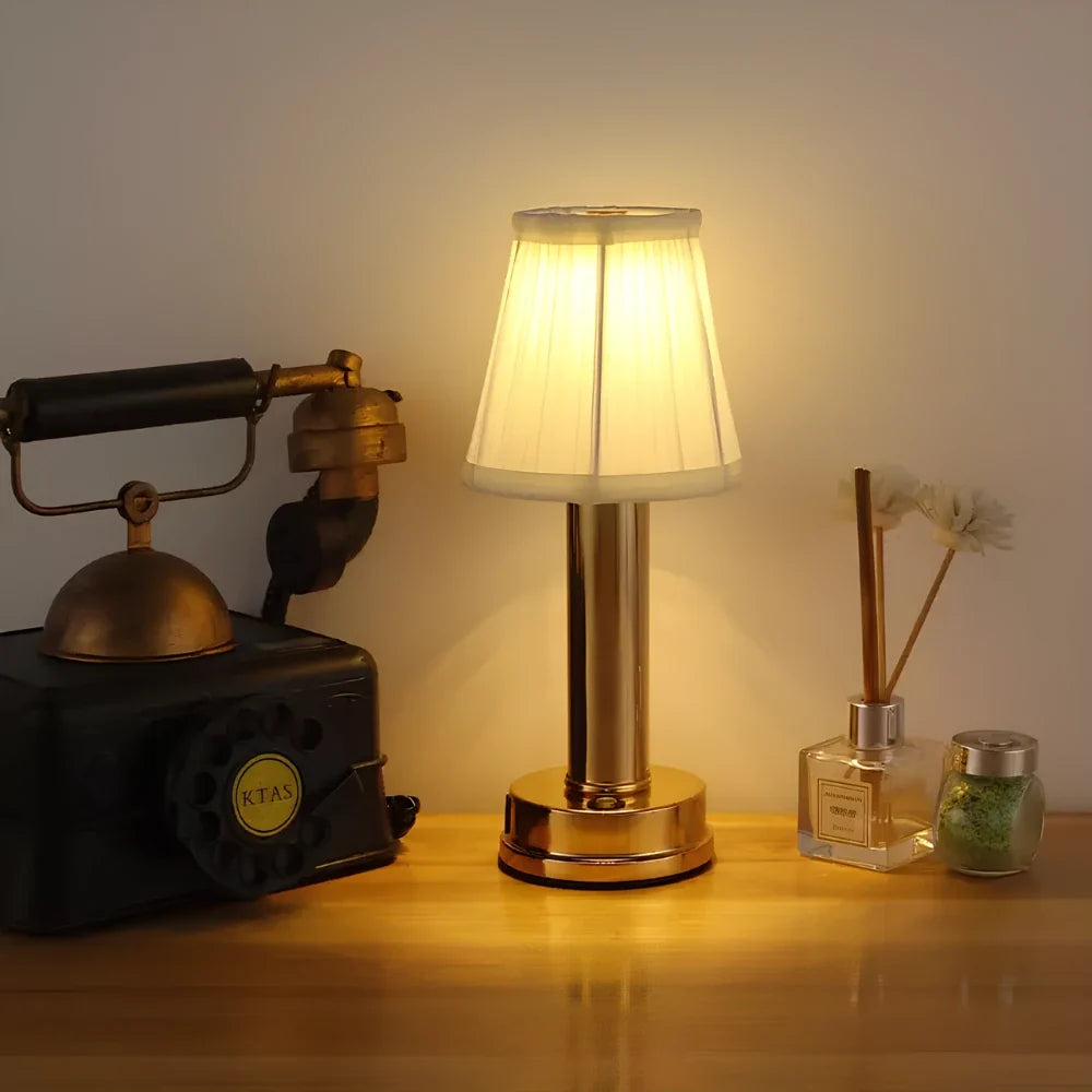 Candeeiro de mesa de elegância retro