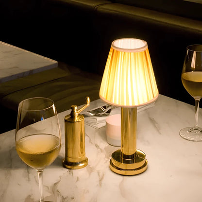 Candeeiro de mesa de elegância retro